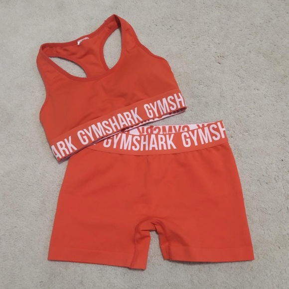 Gymshark Bra - Picture 2 of 3